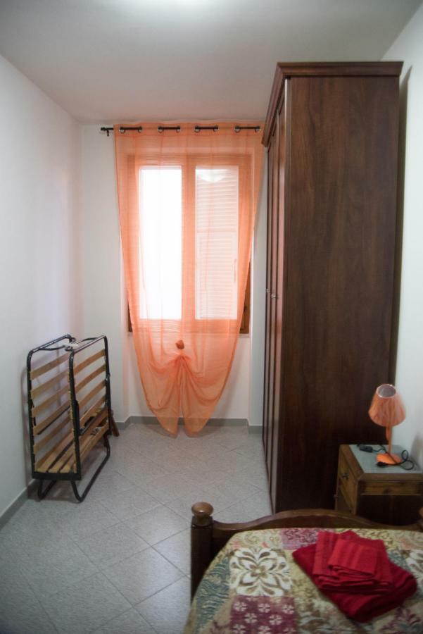 Pretty Appartment Beb Alguer Exterior foto